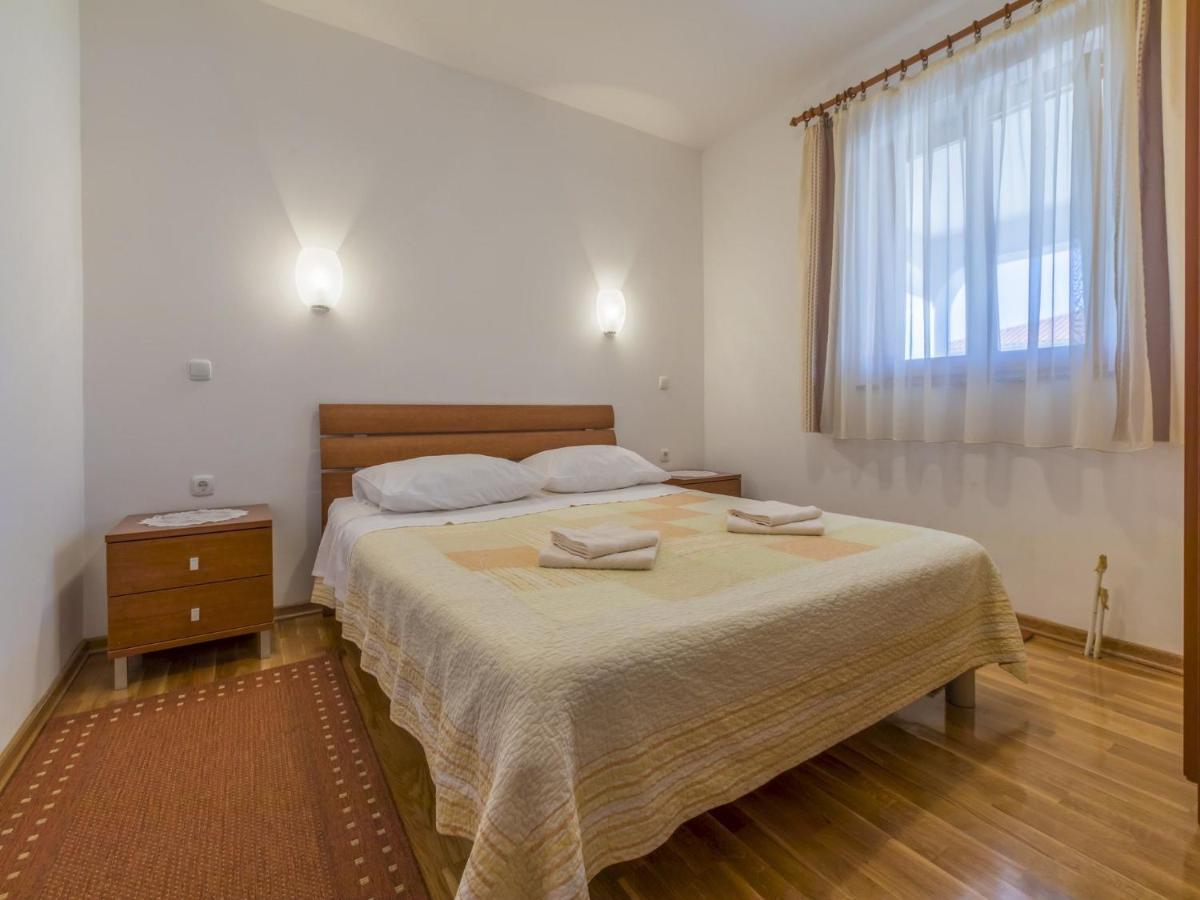 Apartments Dino Crikvenica Esterno foto
