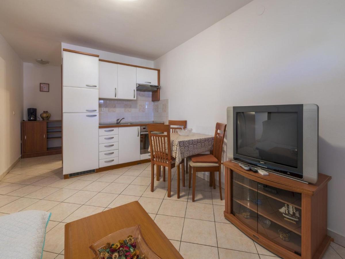 Apartments Dino Crikvenica Esterno foto