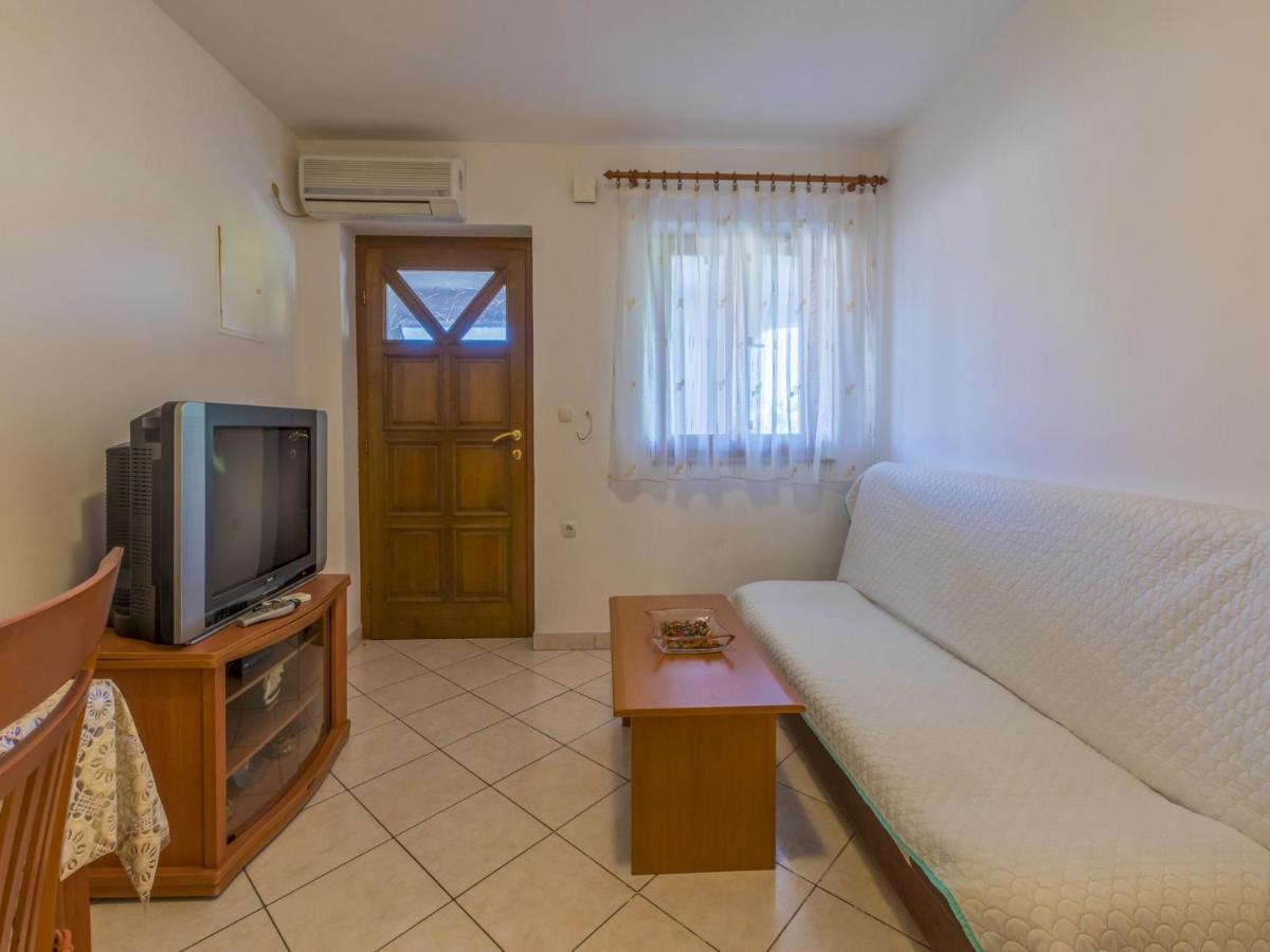 Apartments Dino Crikvenica Esterno foto