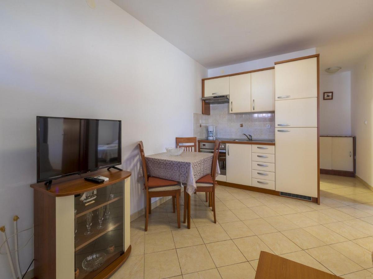 Apartments Dino Crikvenica Esterno foto